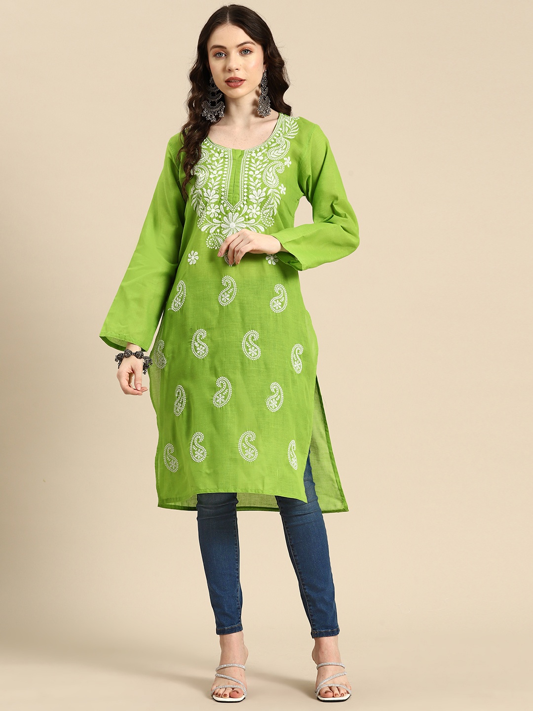 

Saadgi Paisley Embroidered Chikankari Shadow Work Organic Cotton Kurta, Green