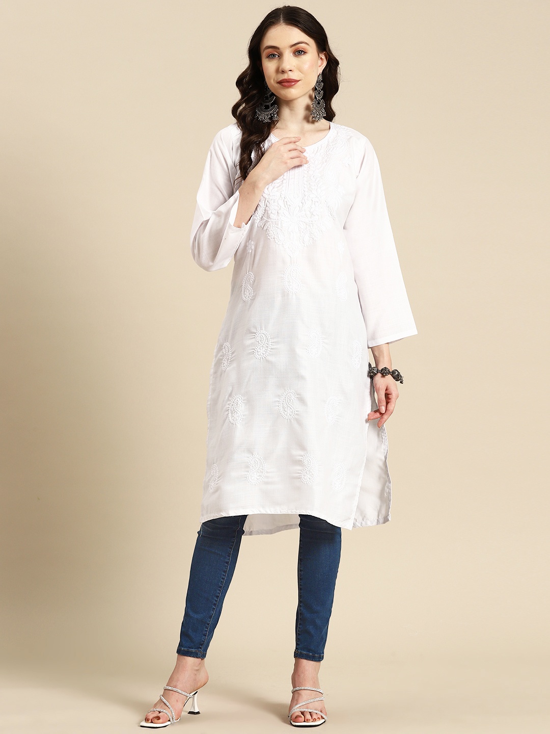 

Saadgi Paisley Embroidered Chikankari Shadow Work Organic Cotton Kurta, White