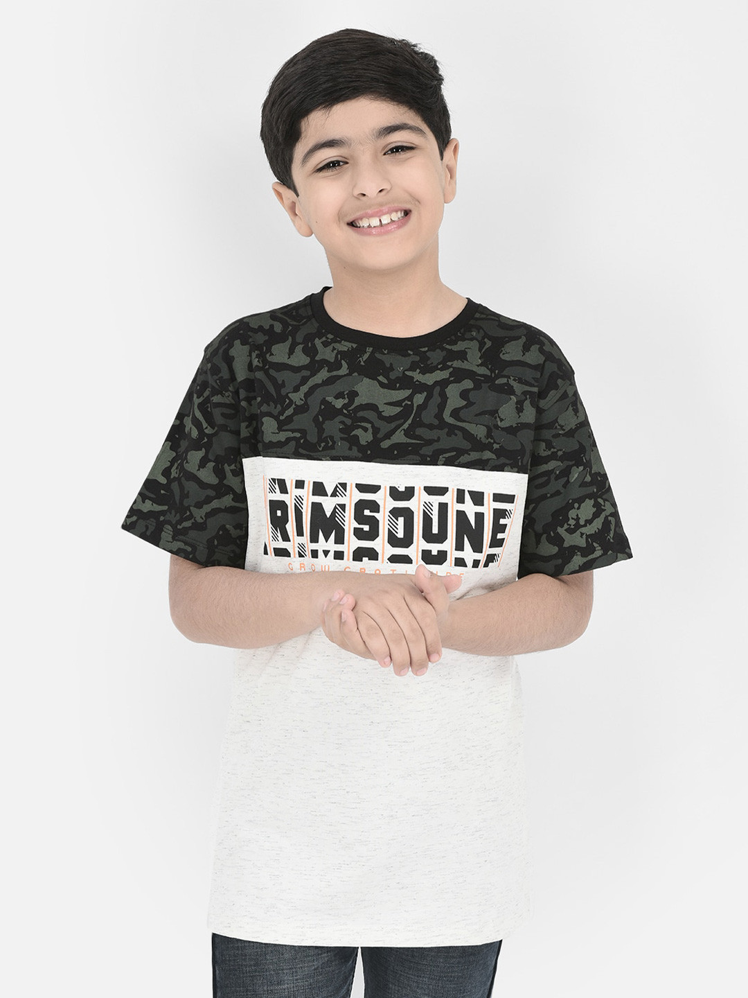 

Crimsoune Club Boys Colourblocked & Typography Printed T-shirt, White