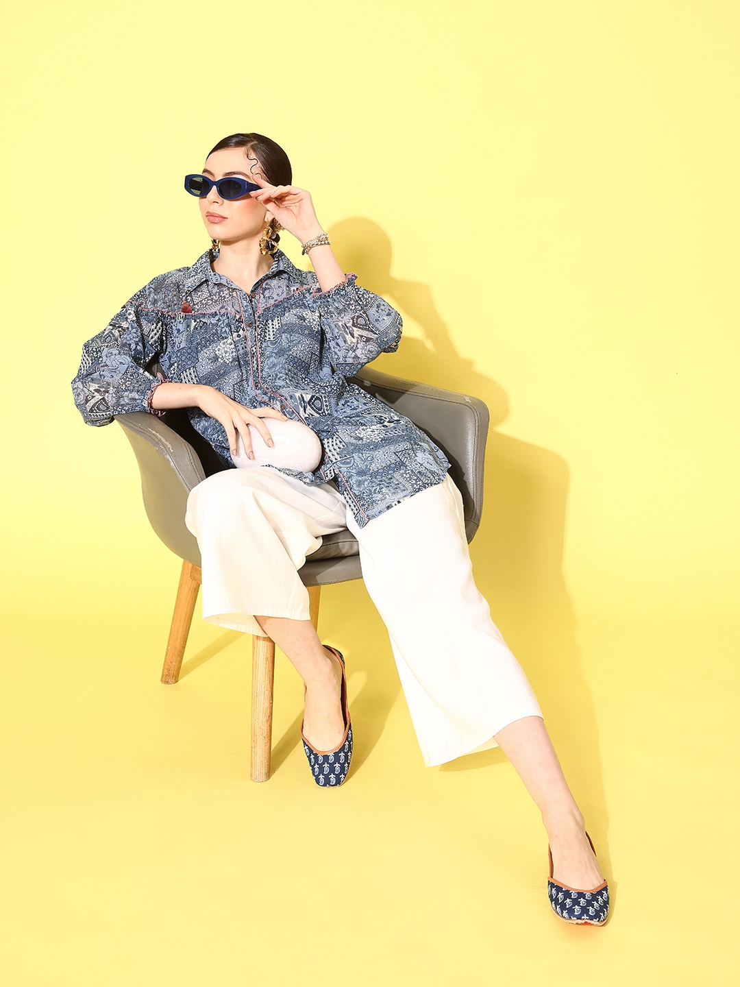 

Nayam By Lakshita Women Blue Floral Opaque Printed Casual Longline Shirt