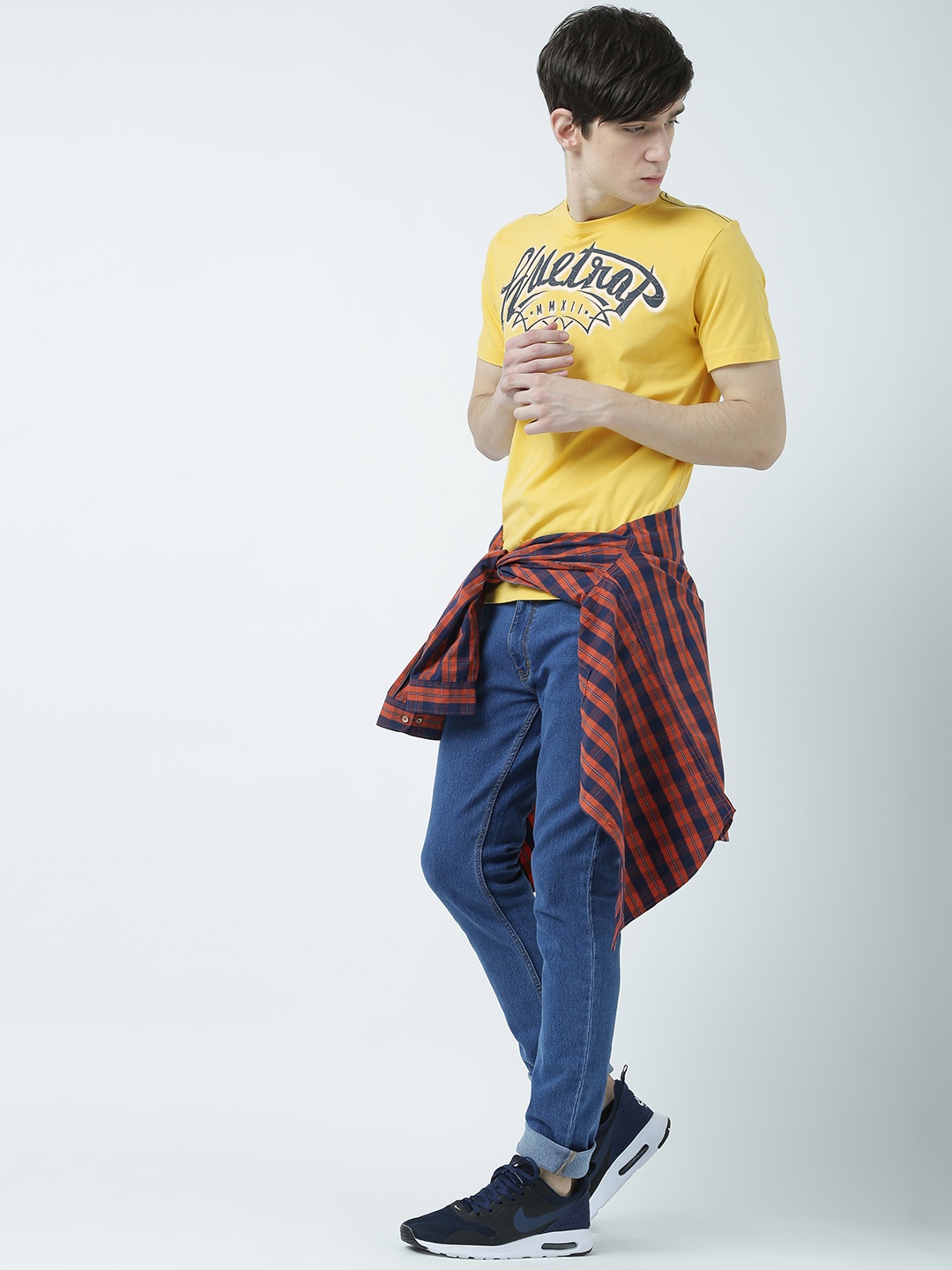 

Huetrap Men Yellow Printed Round Neck T-shirt