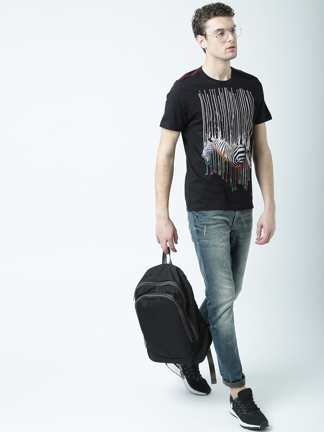 

Huetrap Men Black Printed Round Neck T-shirt