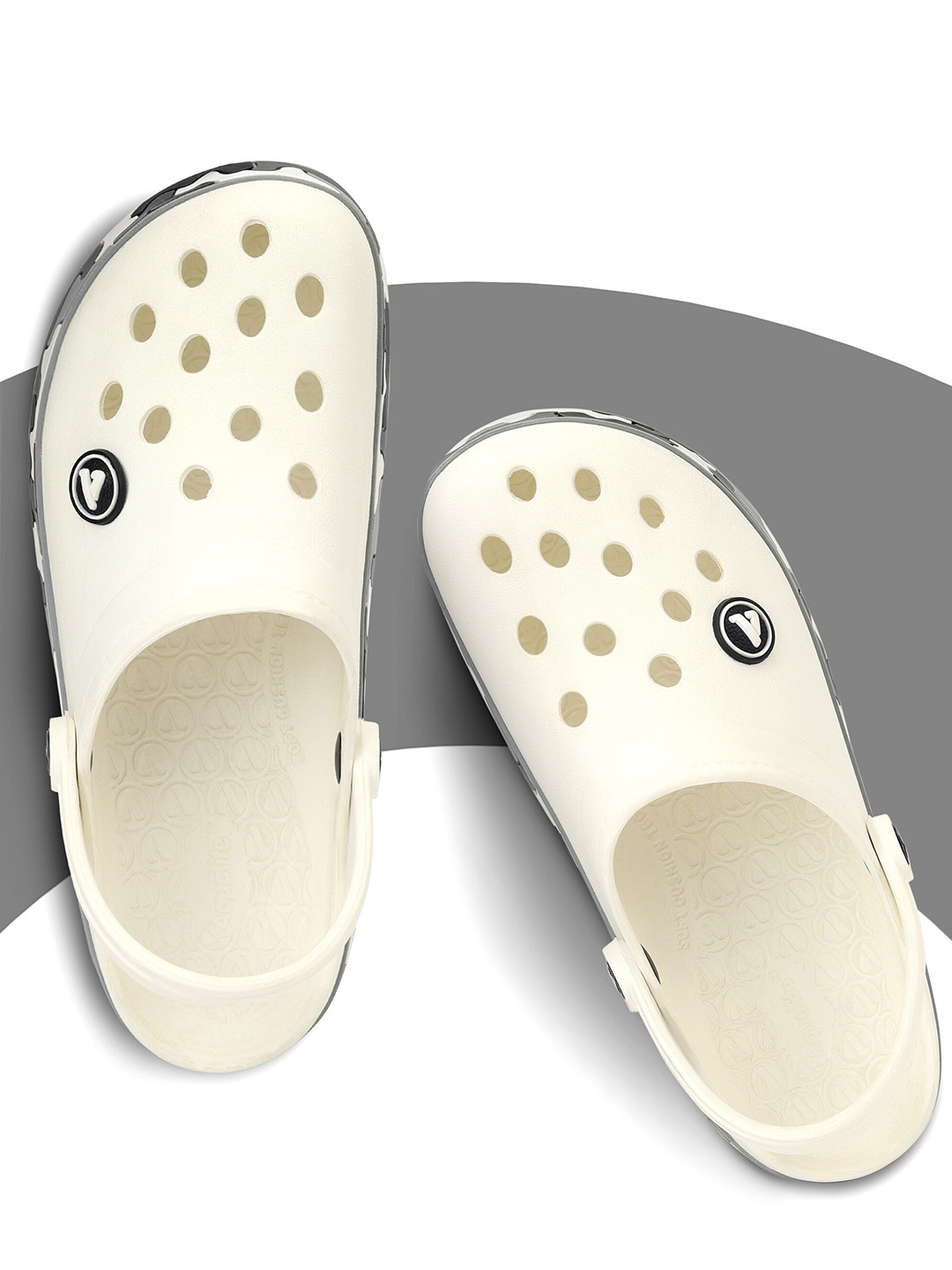 

Aqualite Men Self Design Clogs, Off white