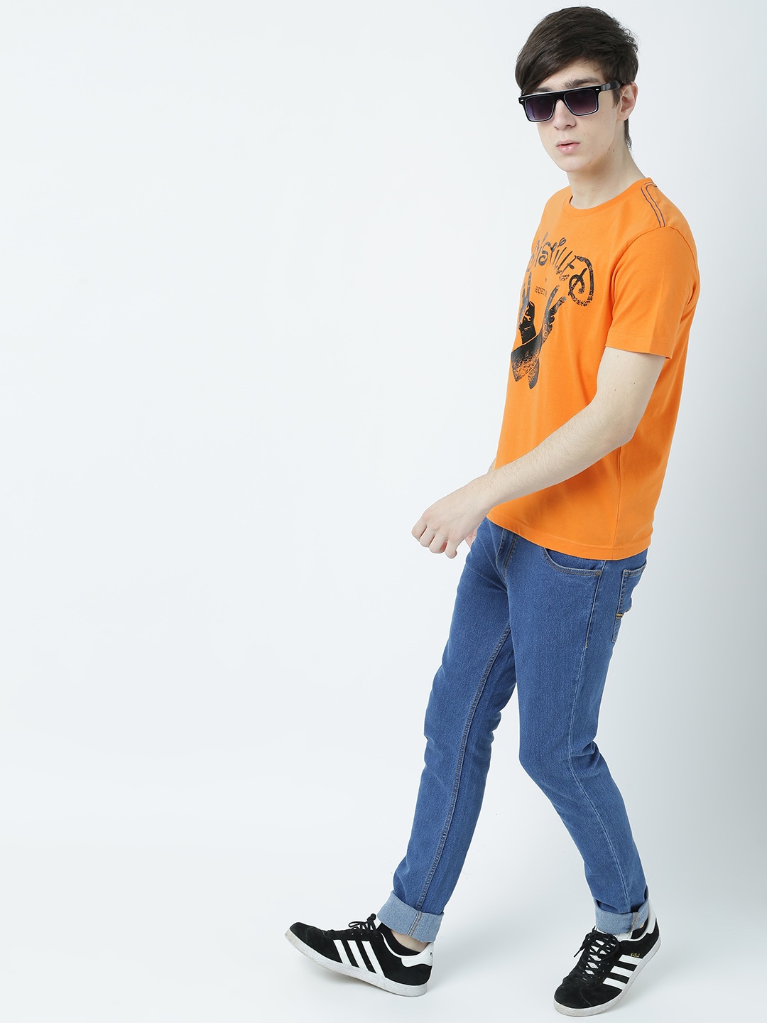

Huetrap Men Orange Printed Round Neck T-shirt