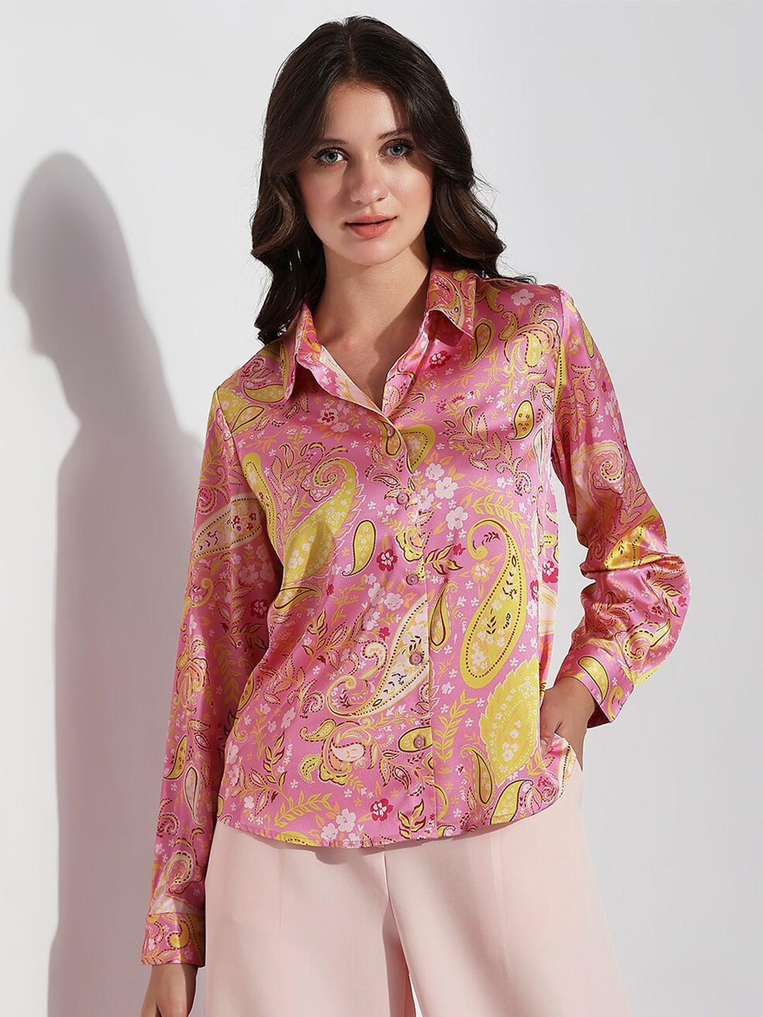

Vero Moda Vm Uexstrick Ls Ethnic Motif Printed Opaque Casual Shirt, Pink