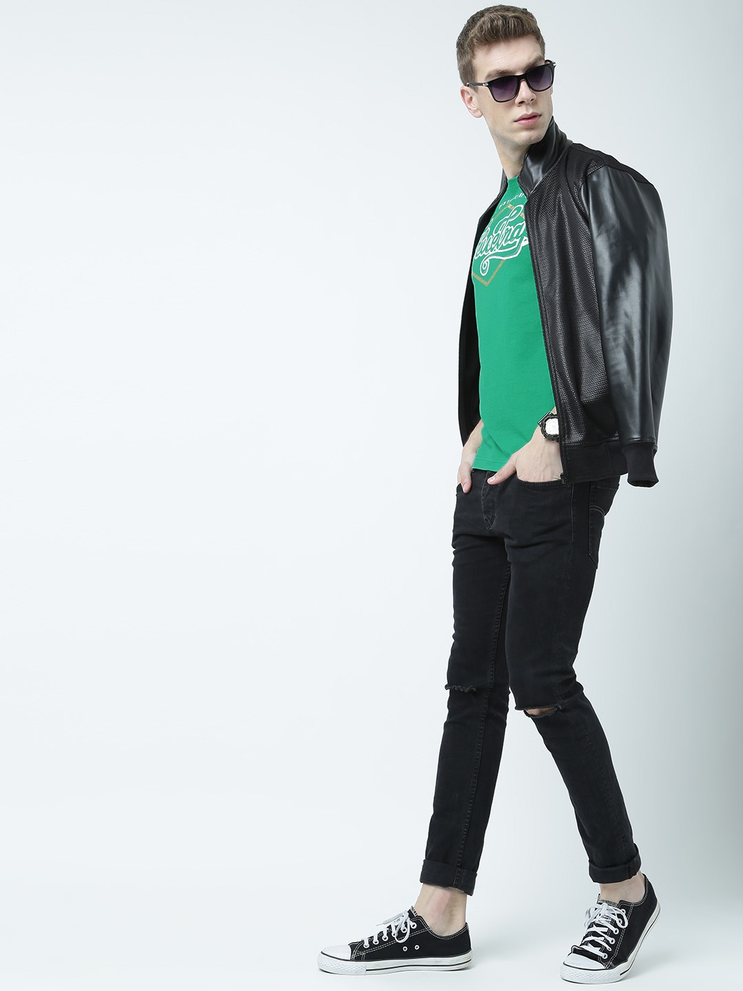 

Huetrap Men Green Printed Round Neck T-shirt