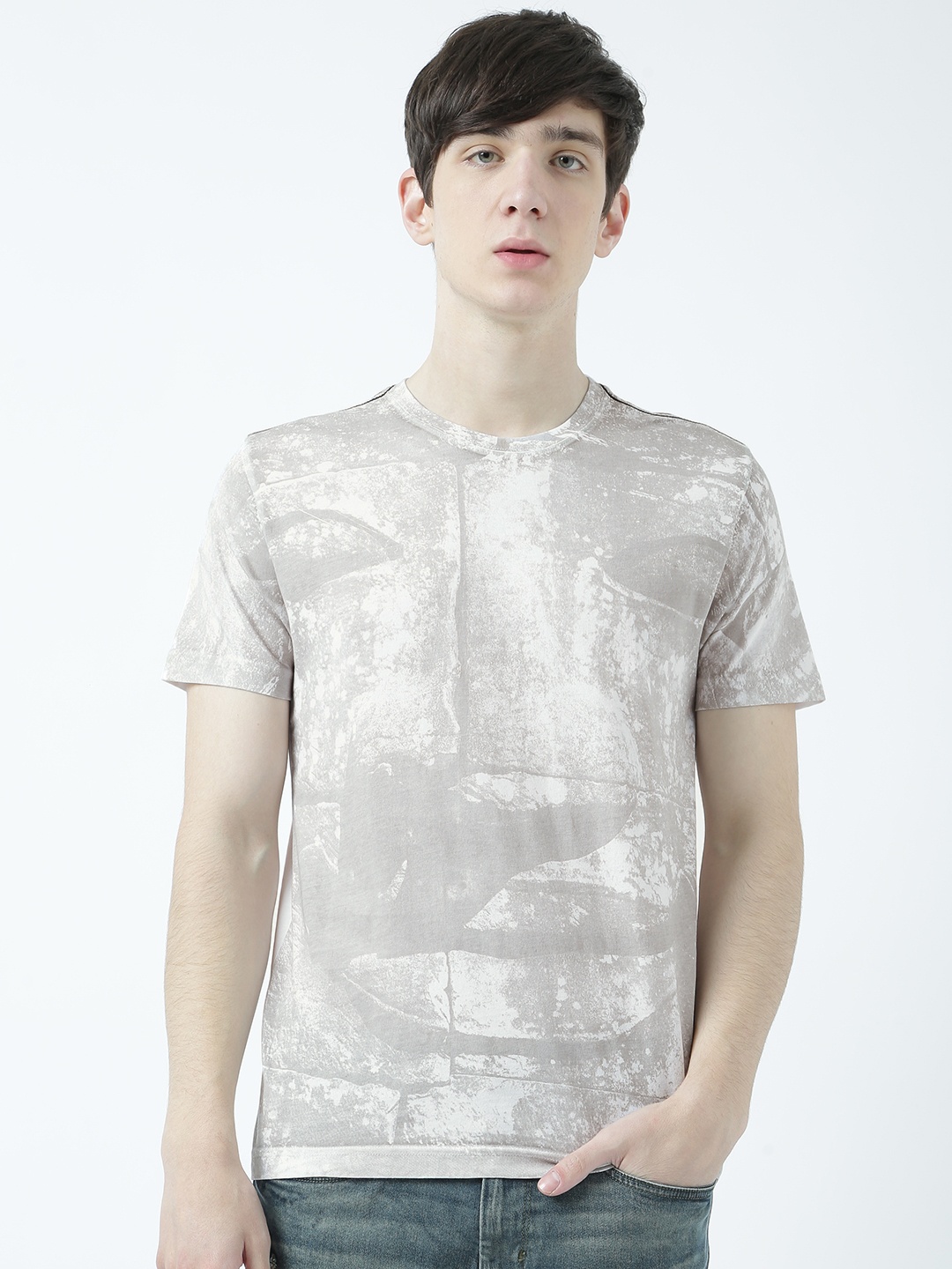 

Huetrap Men White Printed Round Neck T-shirt