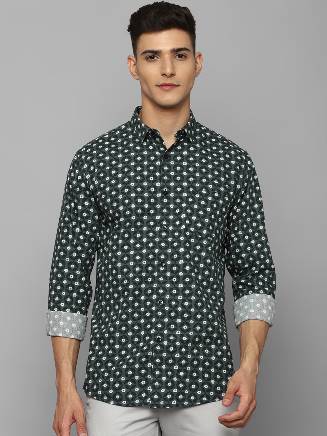 

Allen Solly Slim Fit Floral Printed Pure Cotton Casual Shirt, Green