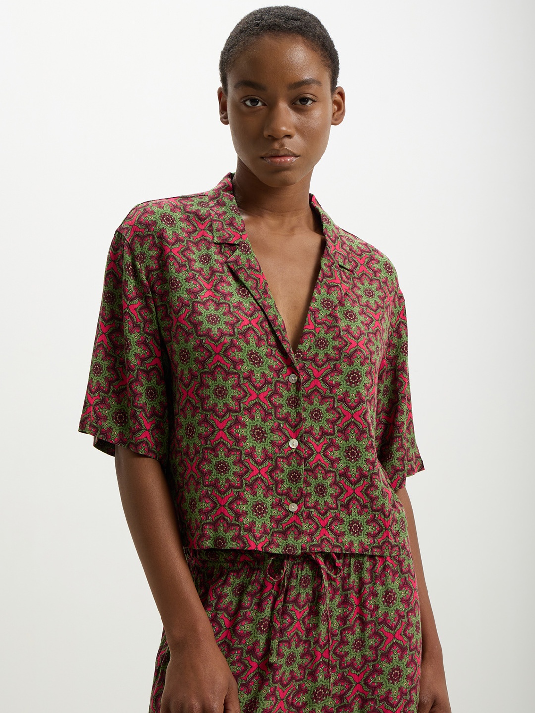 

CALLIOPE Oxford Boxy Opaque Printed Casual Shirt, Olive