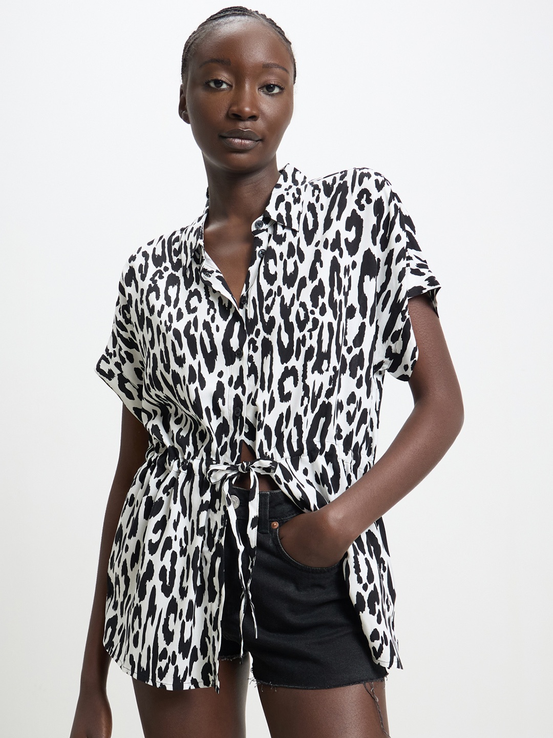 

CALLIOPE Animal Print Shirt Style Longline Top, White