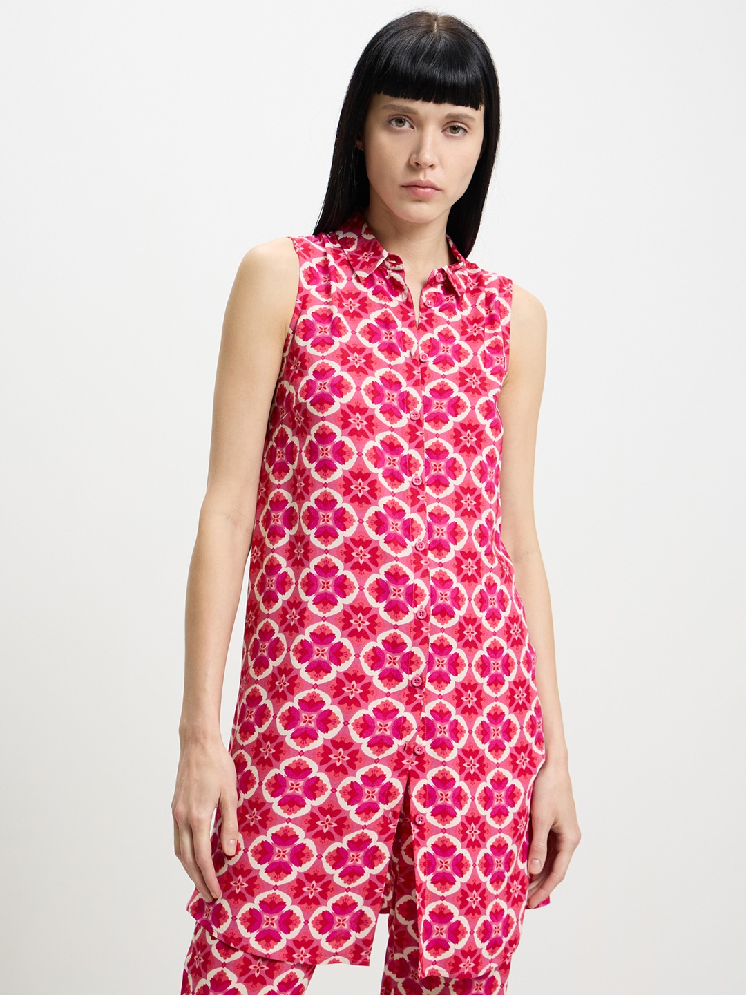 

CALLIOPE Geometric Print Shirt Style Longline Top, Fuchsia
