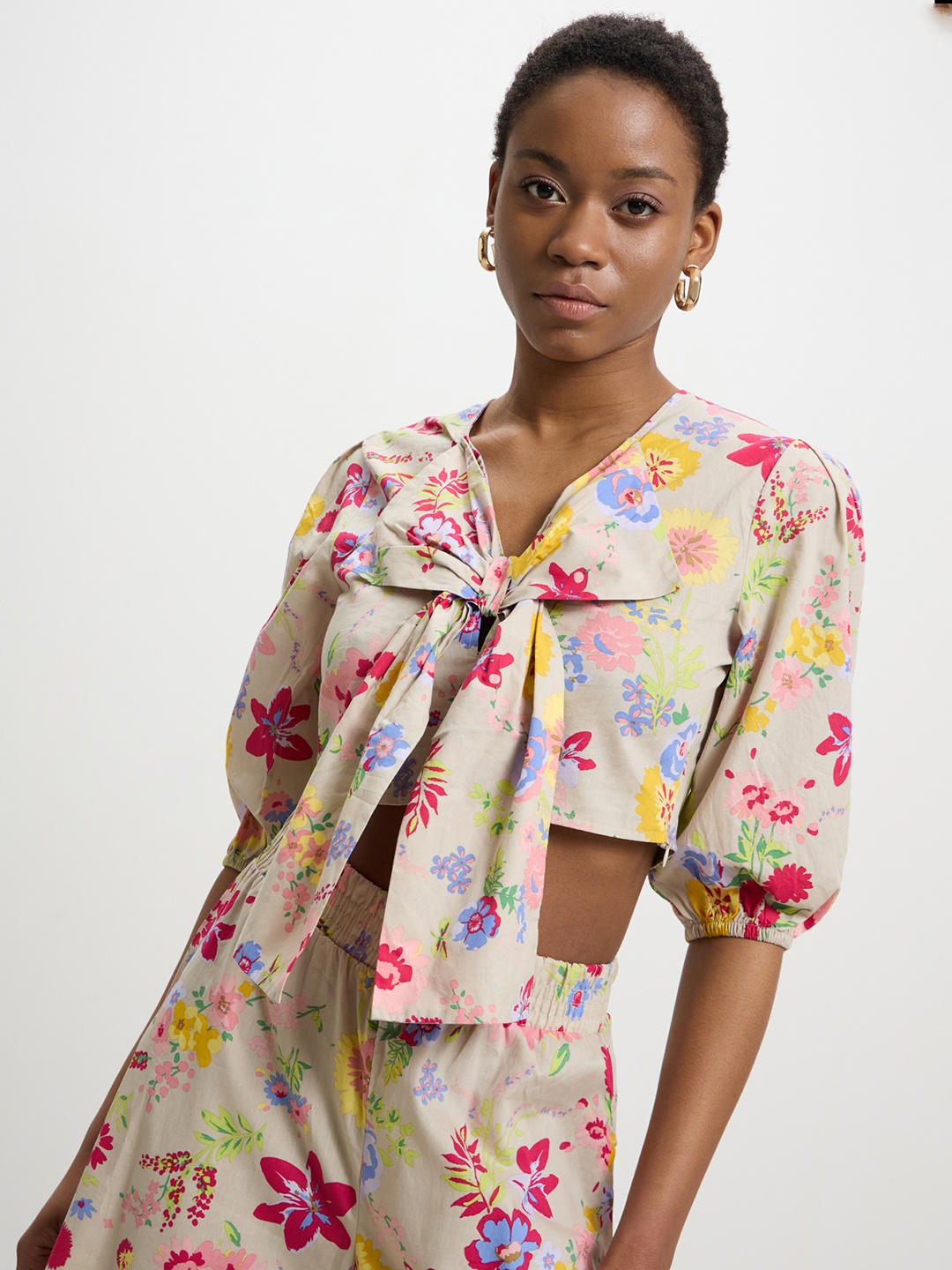

CALLIOPE Floral Print Bow Detail Cotton Crop Top, Beige