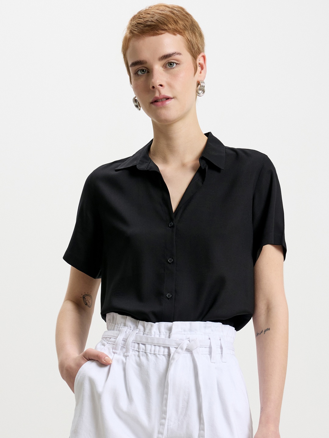 

CALLIOPE Opaque Casual Shirt, Black