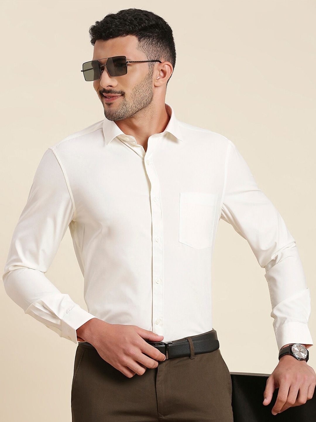 

INVICTUS Original Slim Fit Opaque Formal Shirt, Cream