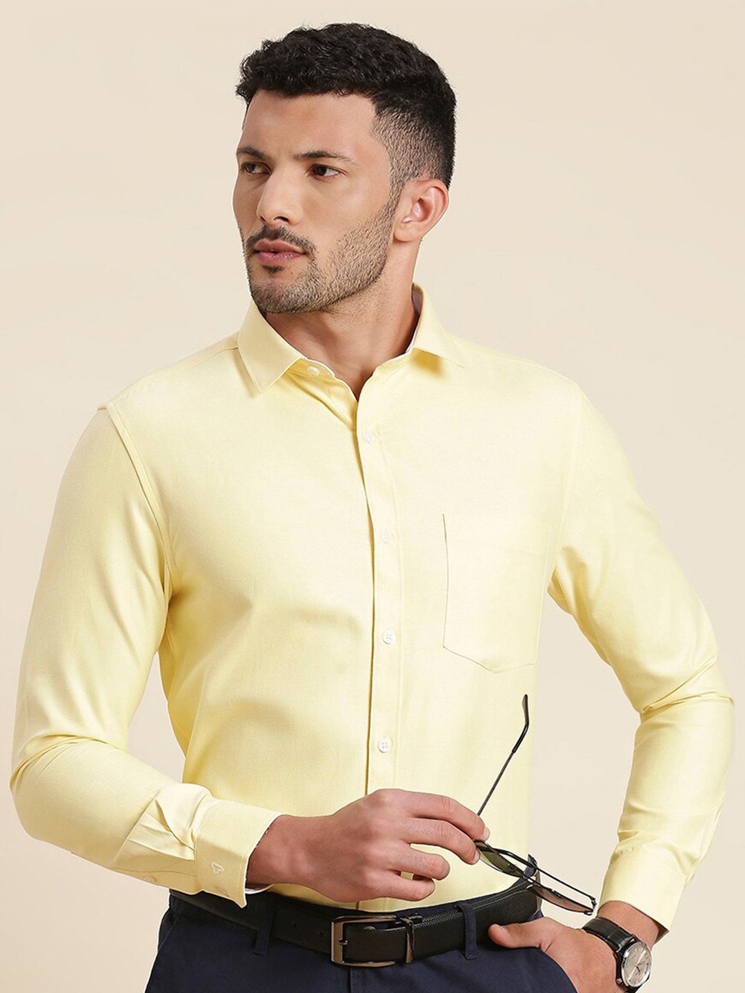 

INVICTUS Original Slim Fit Opaque Formal Shirt, Yellow