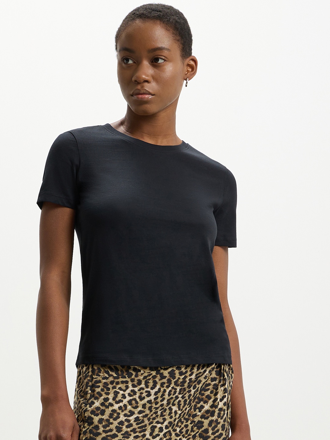 

CALLIOPE Pure Cotton Crew Neck T-shirt, Black