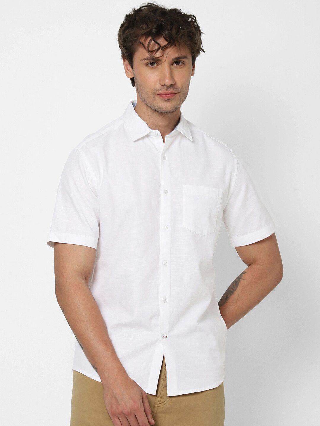 

VASTRADO Spread Collar Cotton Casual Shirt, White