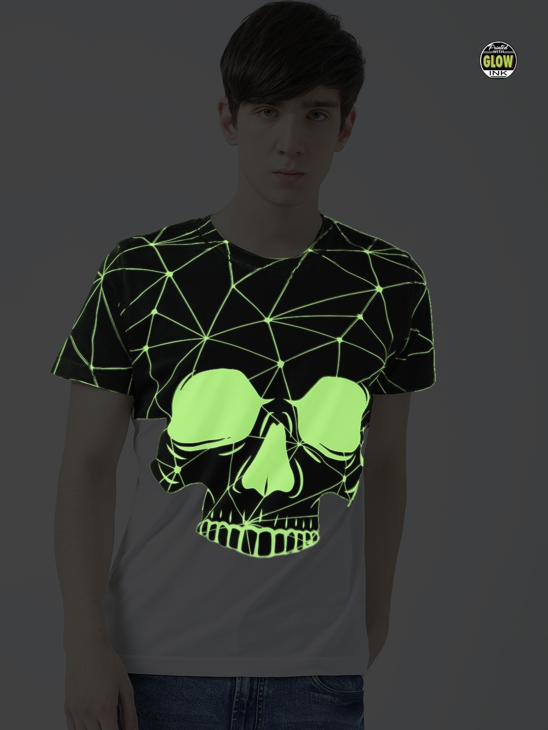 

Huetrap Men White Printed Round Neck T-shirt
