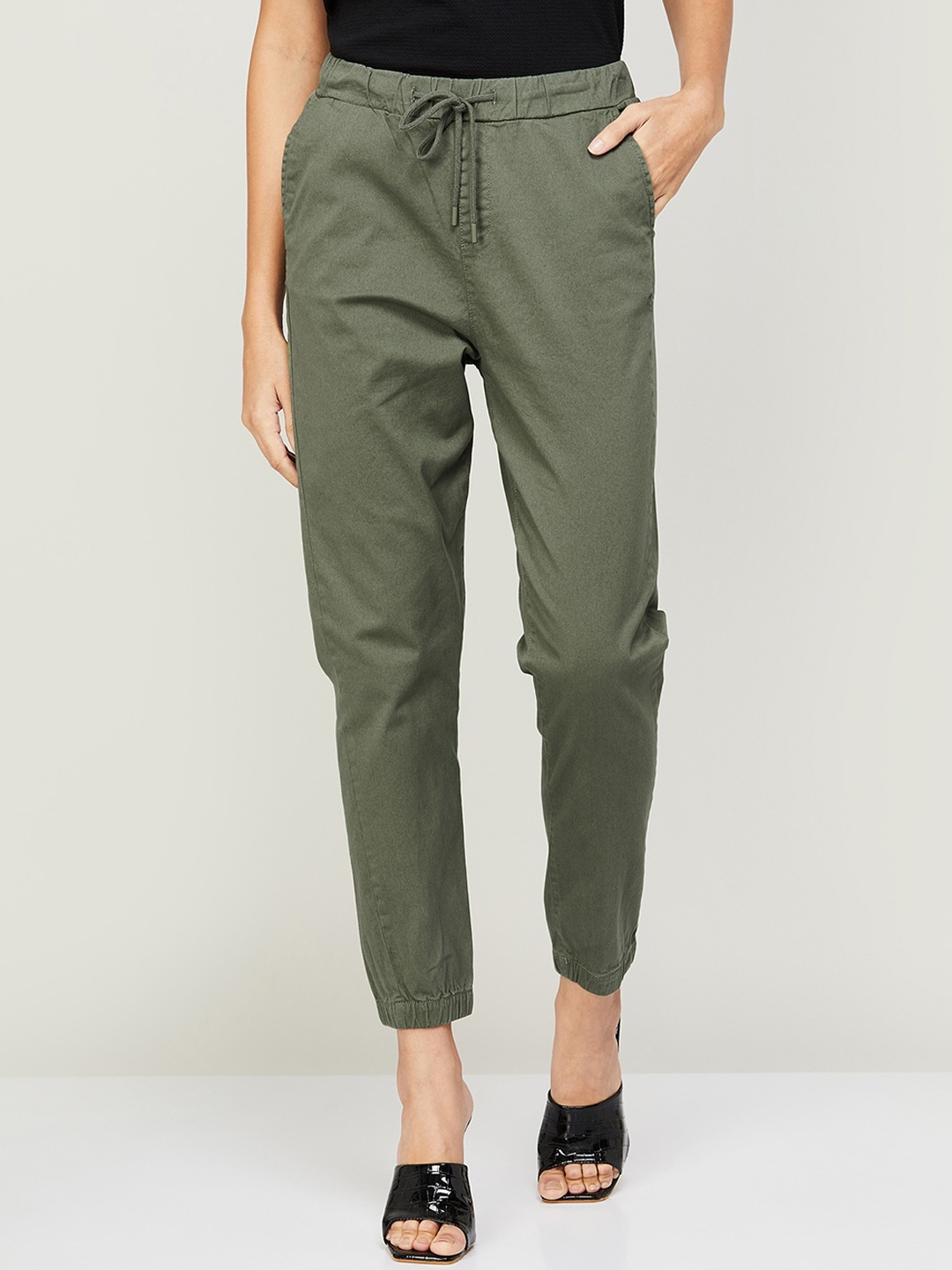 

CODE by Lifestyle Women Mid Rise Cotton Joggers, Green
