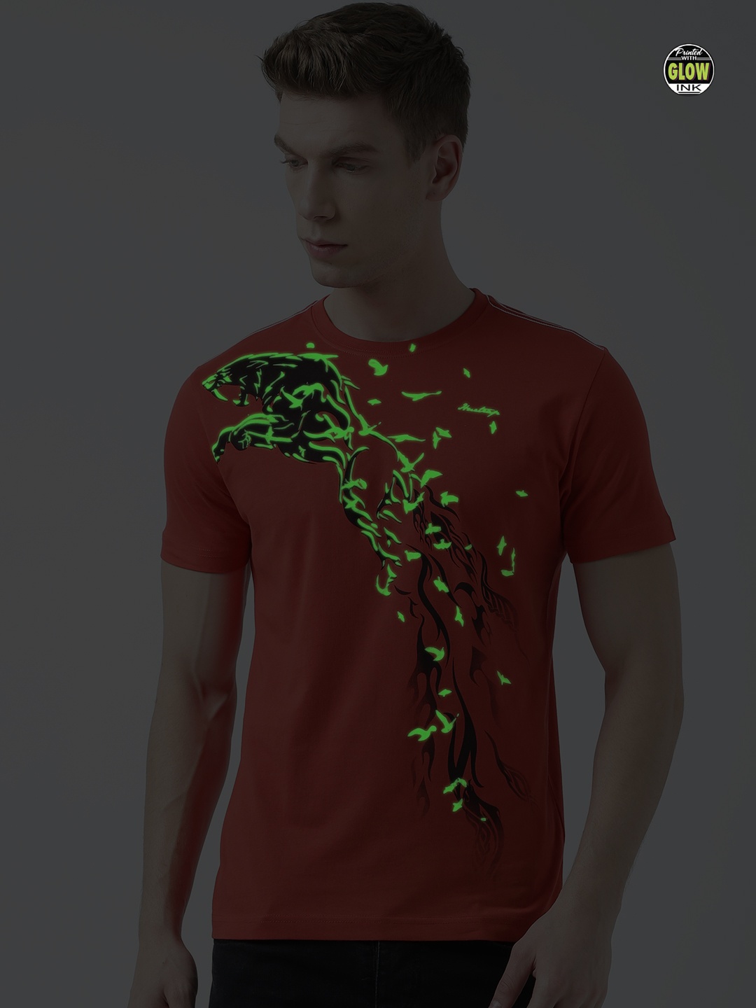

Huetrap Men Red Printed Round Neck T-shirt