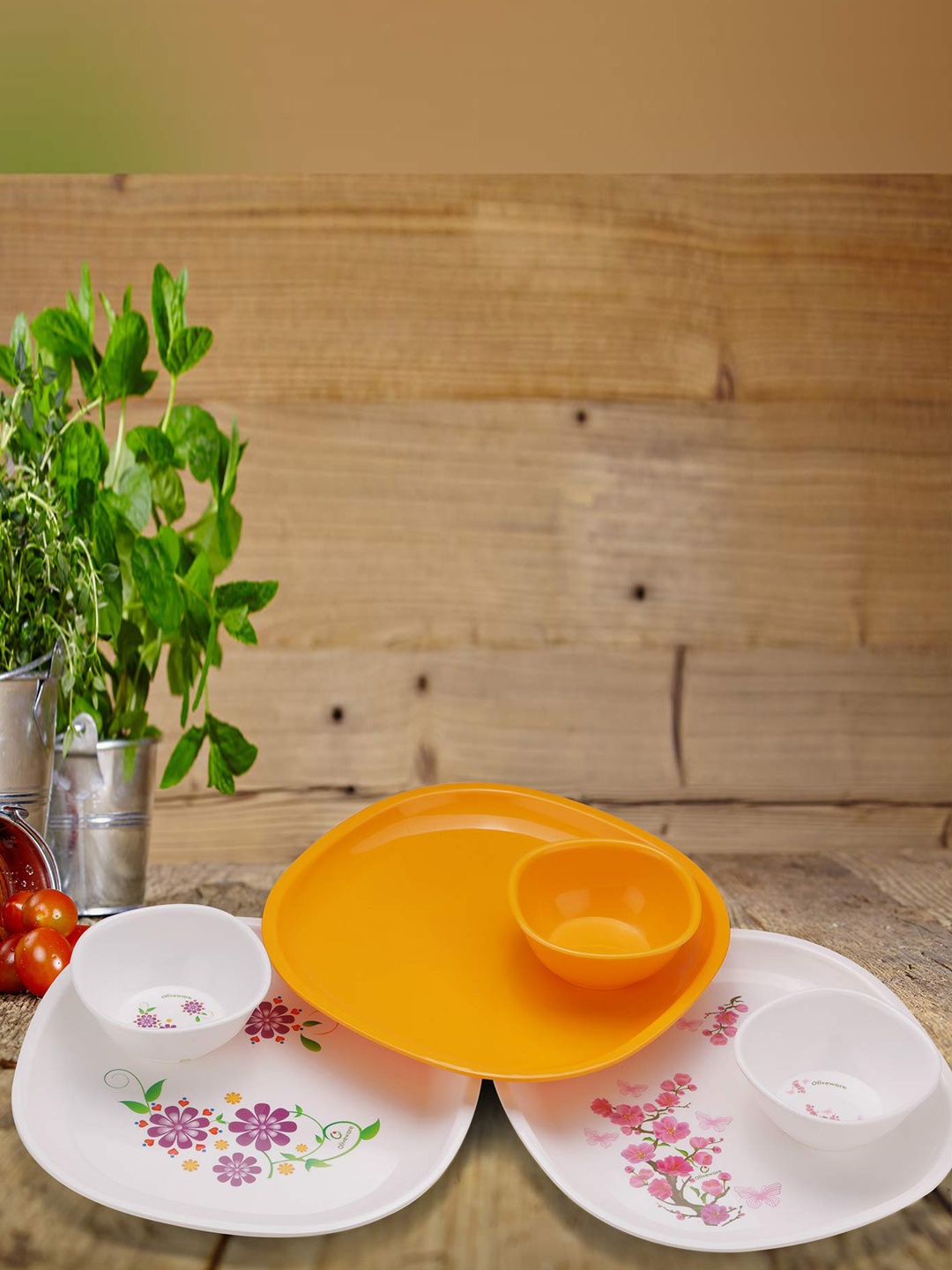 

SOPL-OLIVEWARE 8 Pieces Printed Plastic Matte Dinner Set, Purple