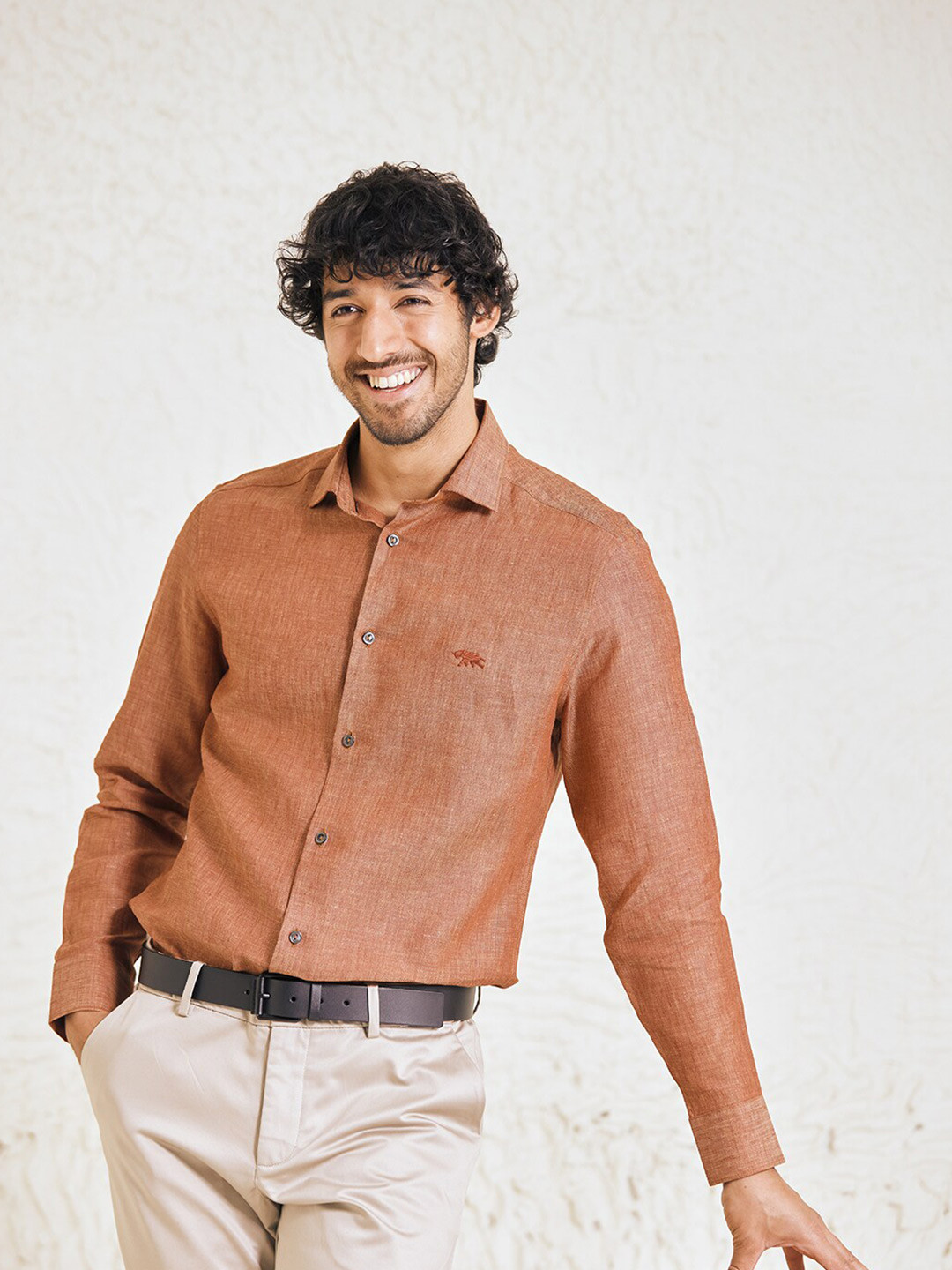 

Andamen Classic Slim Fit Textured Opaque Formal Linen Shirt, Brown