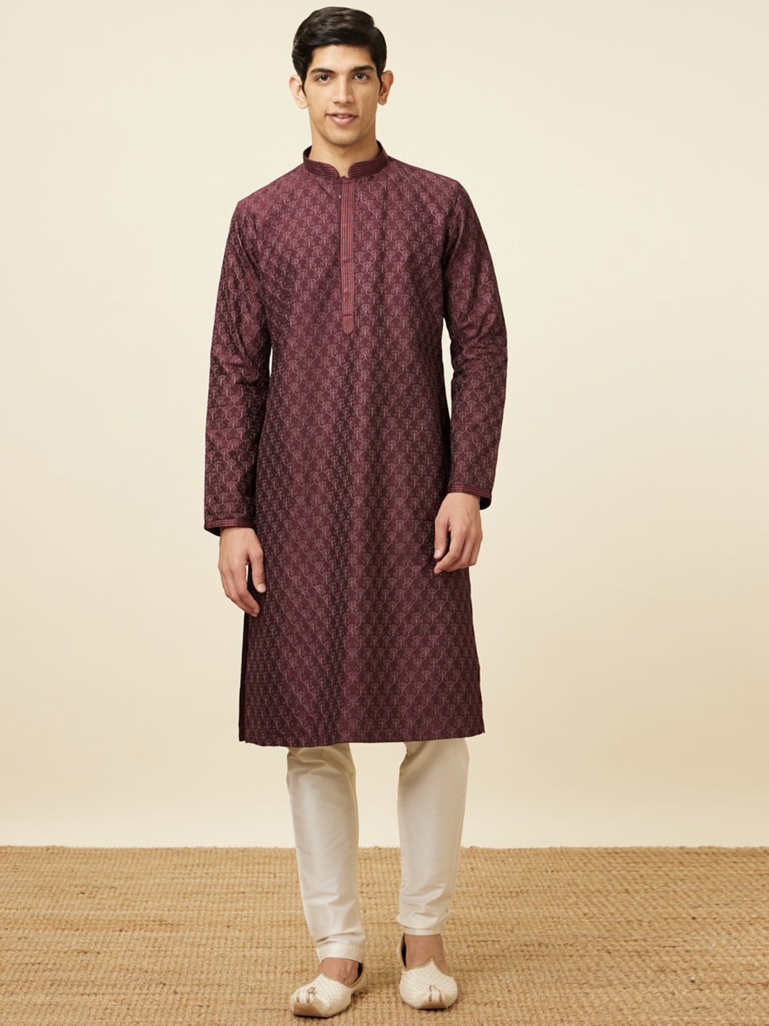 

Manyavar Ethnic Motifs Woven Design Regular Kurta With Pyjamas, Violet