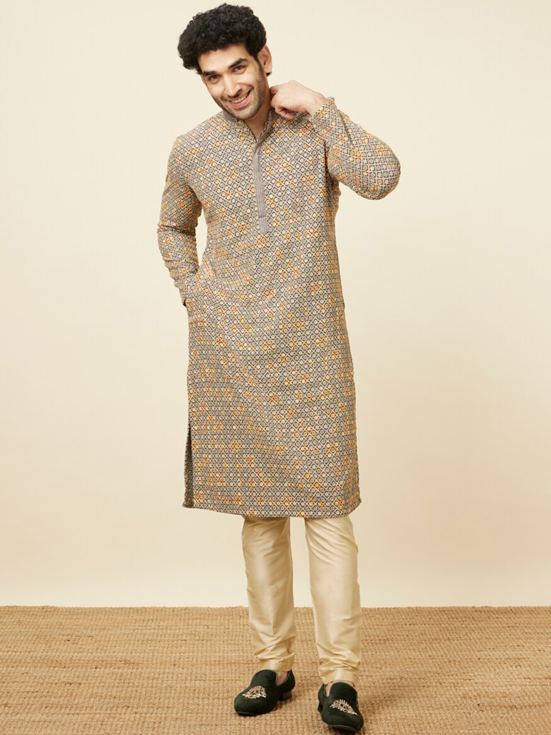 

Manyavar Ethnic Motifs Embroidered Regular Kurta With Churidar, Blue