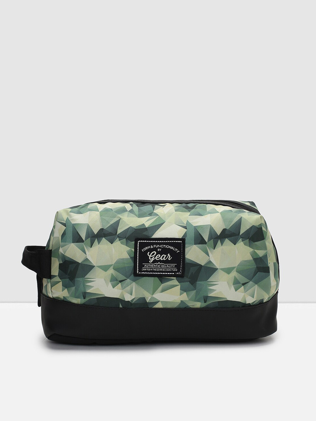 

max Textured Travel Pouch, Grey