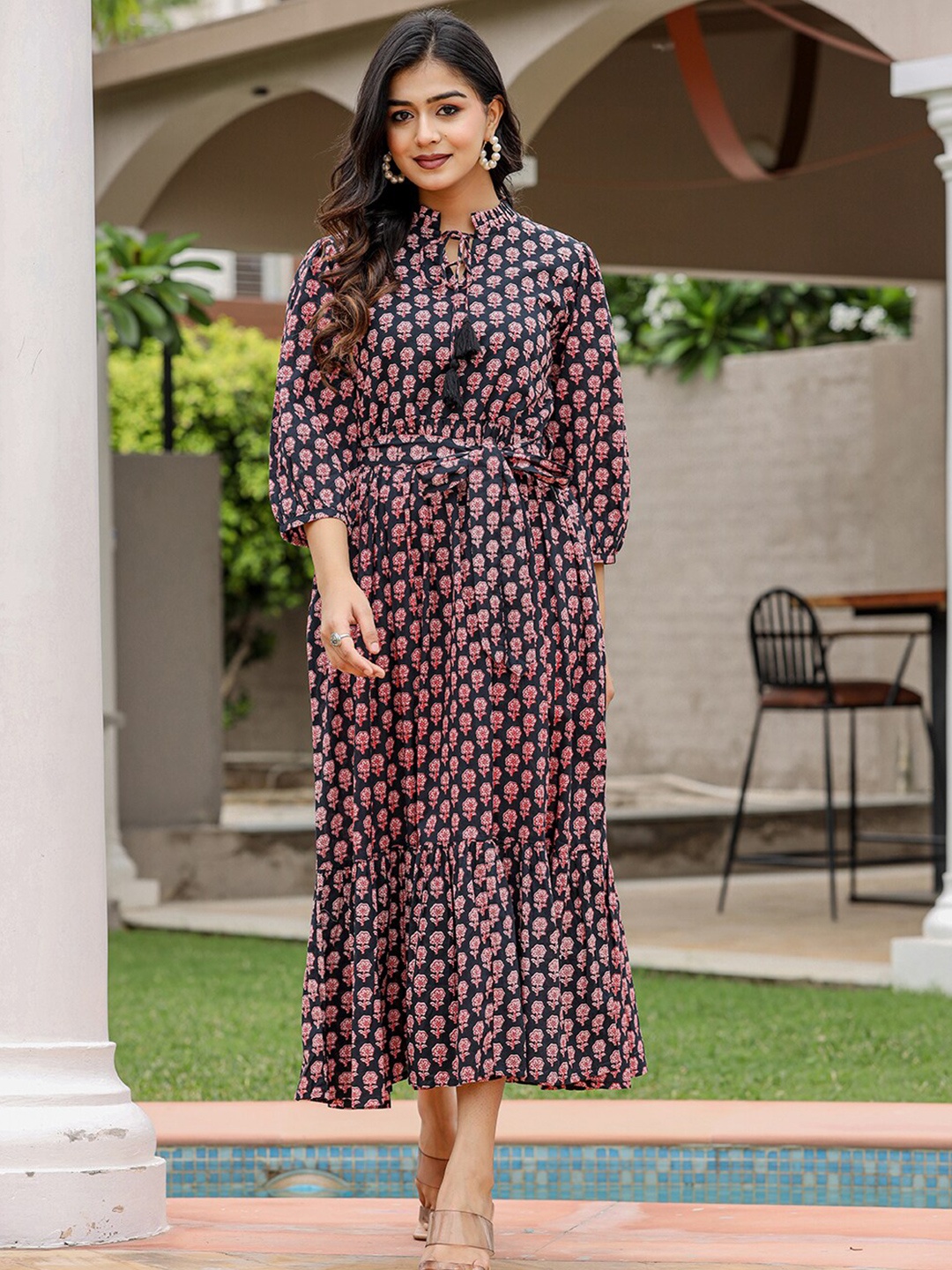 

KAAJH Ethnic Motifs Printed Cotton Fit & Flare Midi Ethnic Dress, Black