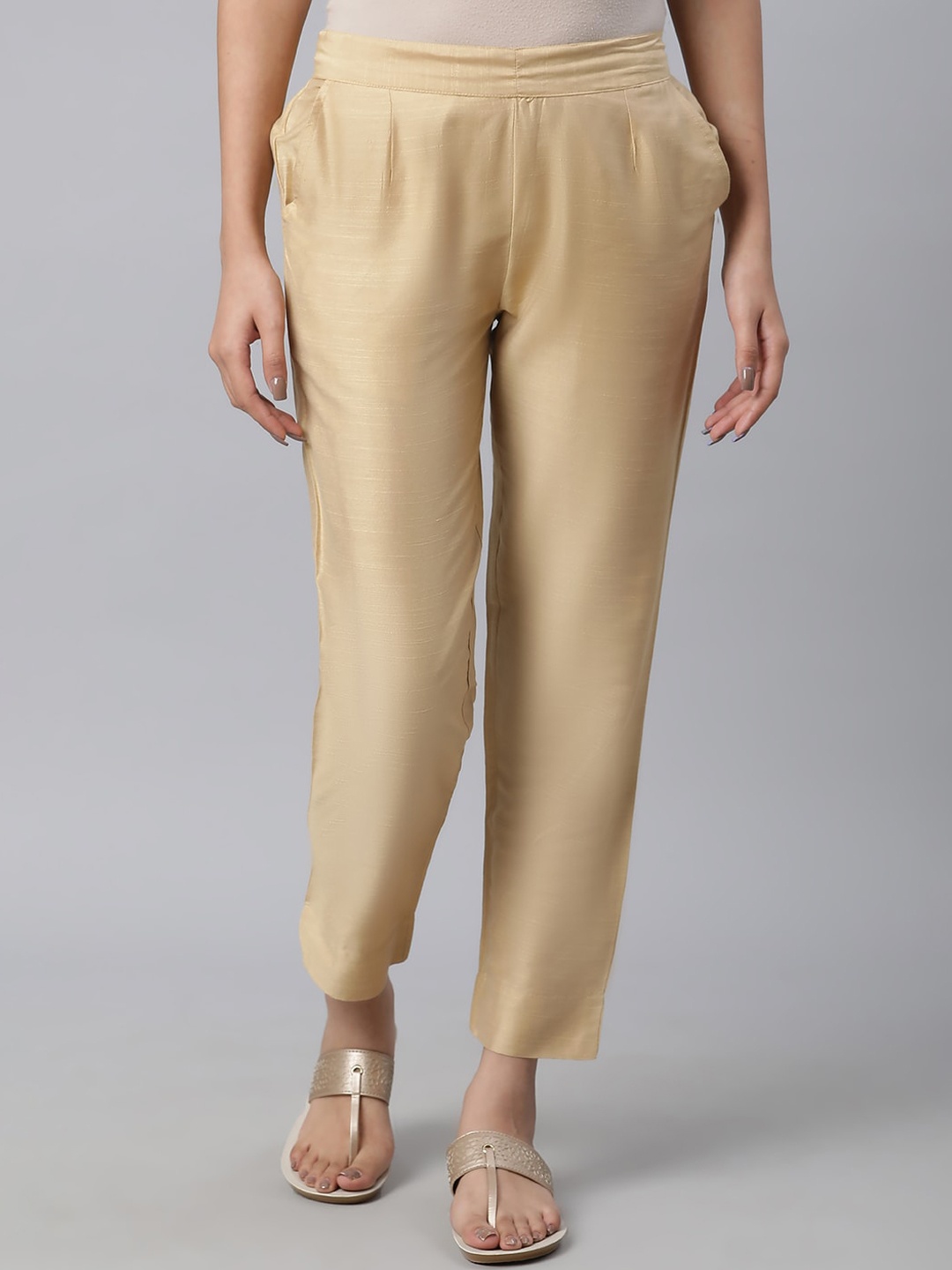

AURELIA Women Mid Rise Slim Fit Trousers, Gold