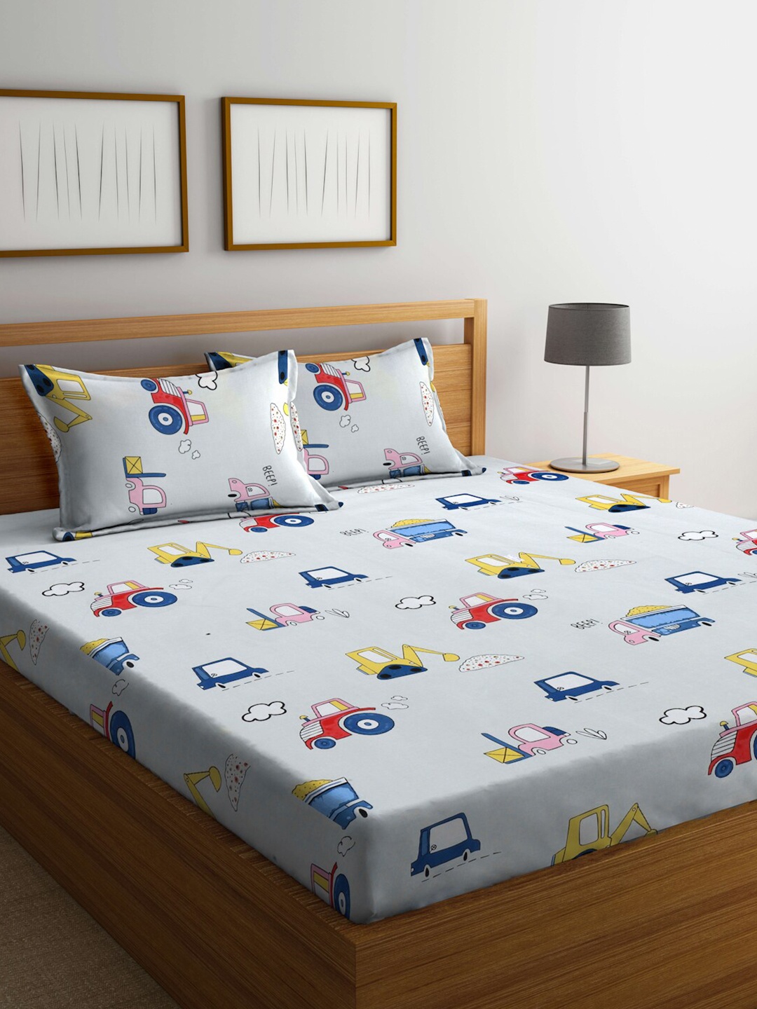 

KLOTTHE White & Blue Printed 300 TC King Bedsheet With 2 Pillow Covers