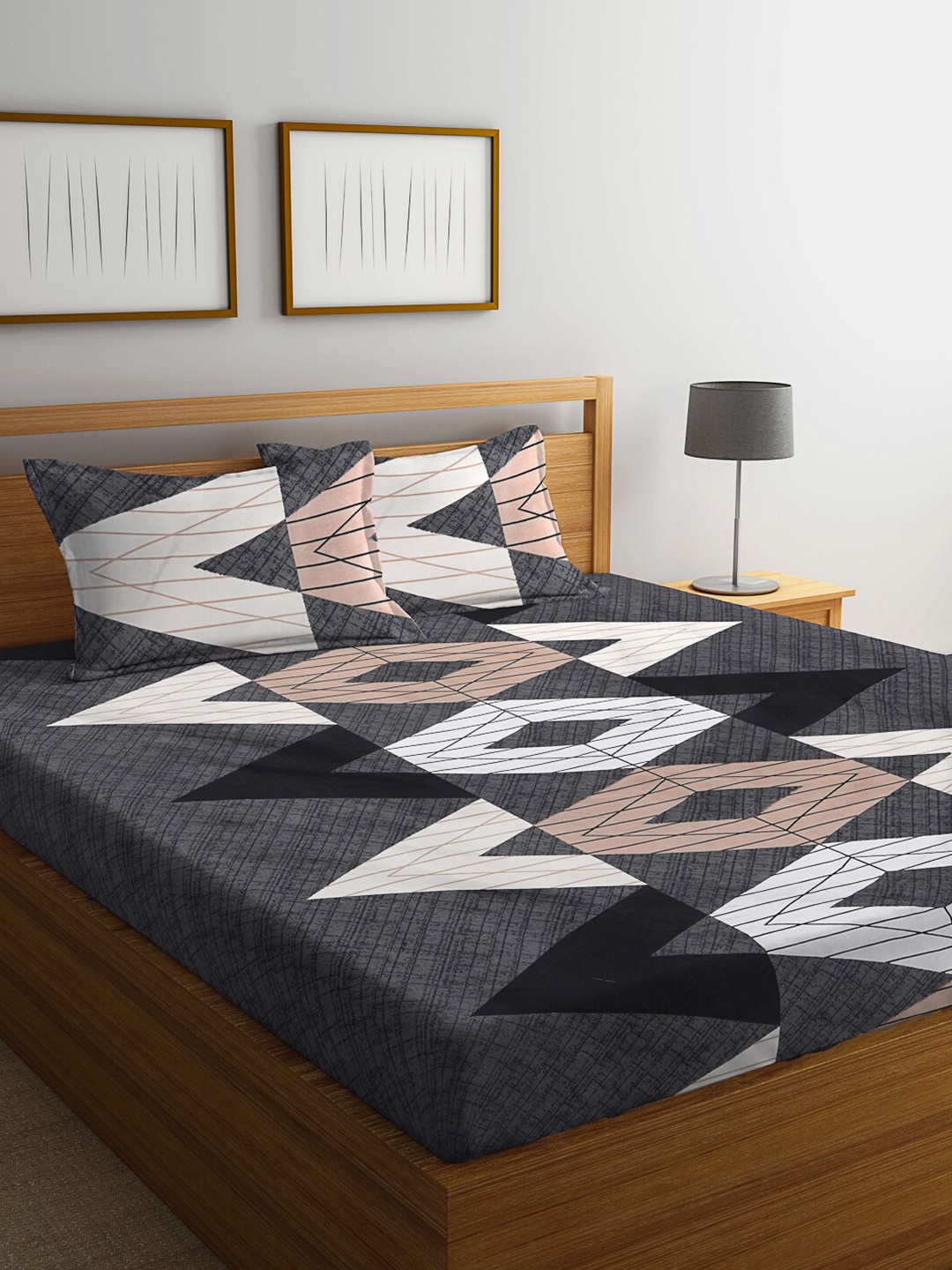 

KLOTTHE Grey & White Printed 300TC Double King Bedsheet With 2 Pillow Covers