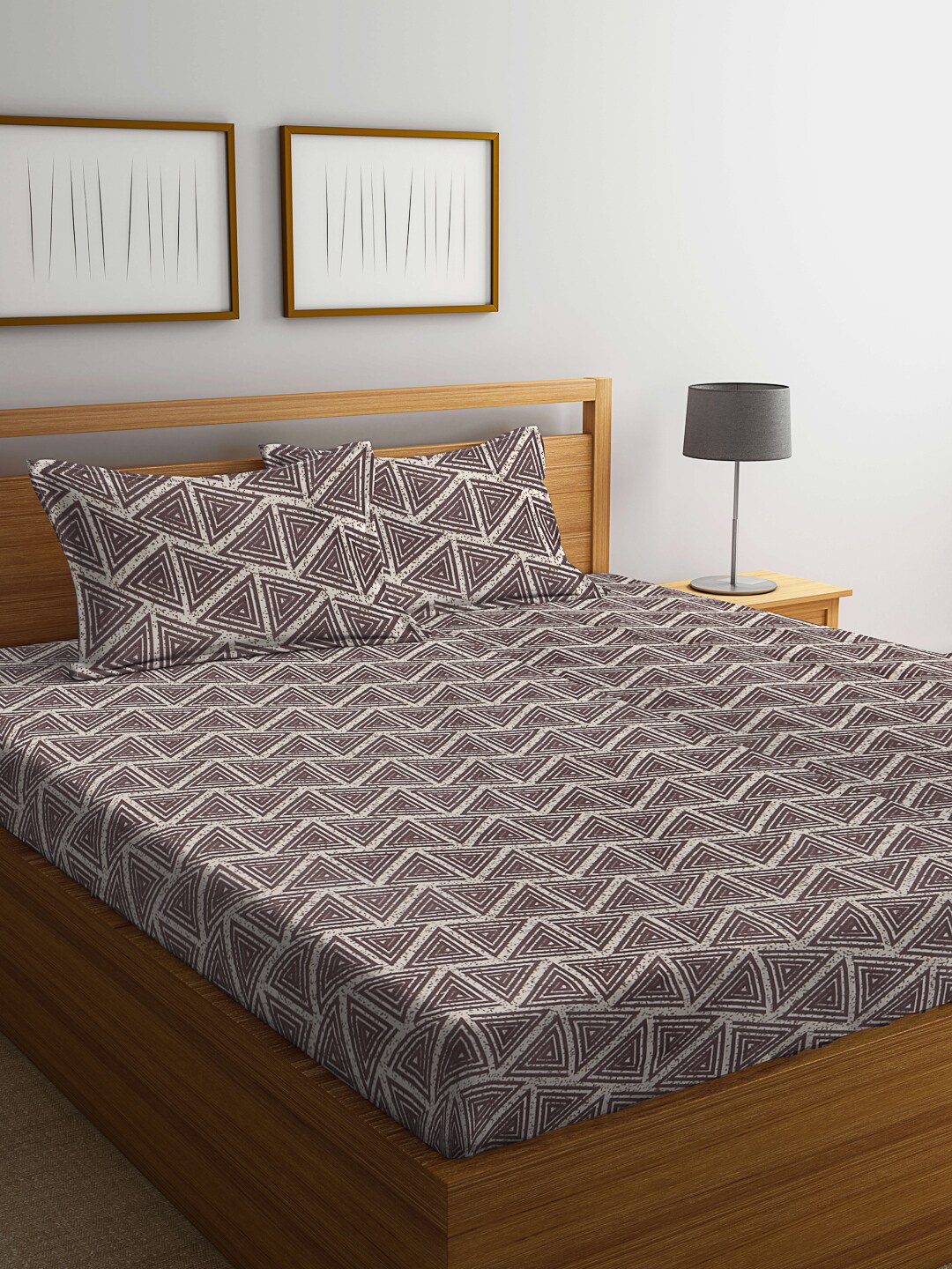 

KLOTTHE Grey & White Geometric-Printed 300TC Fitted Double Bedsheet With 2 Pillow Covers, Brown