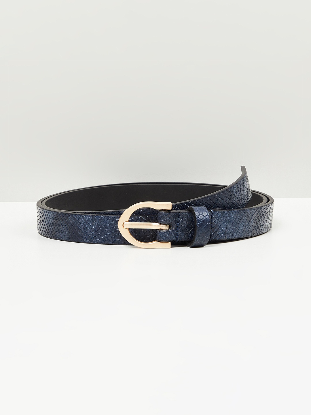 

max Women Textured Slim Casual Belt, Blue