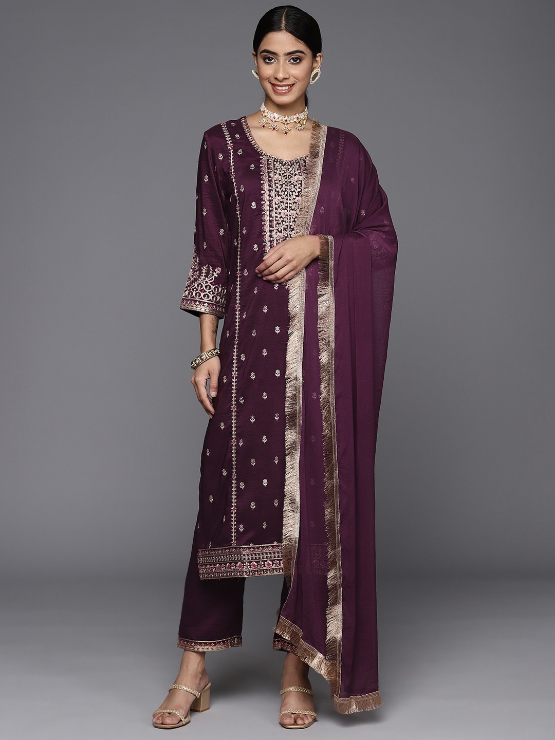 

Varanga Women Floral Embroidered Regular Kurta with Trousers & With Dupatta, Burgundy