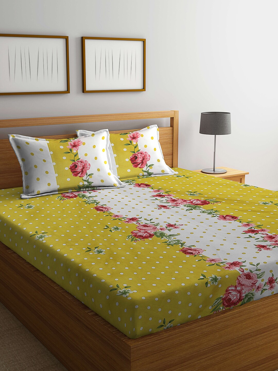 

KLOTTHE Yellow & White Printed Fitted 300TC Double King Bedsheet With 2 Pillow Covers