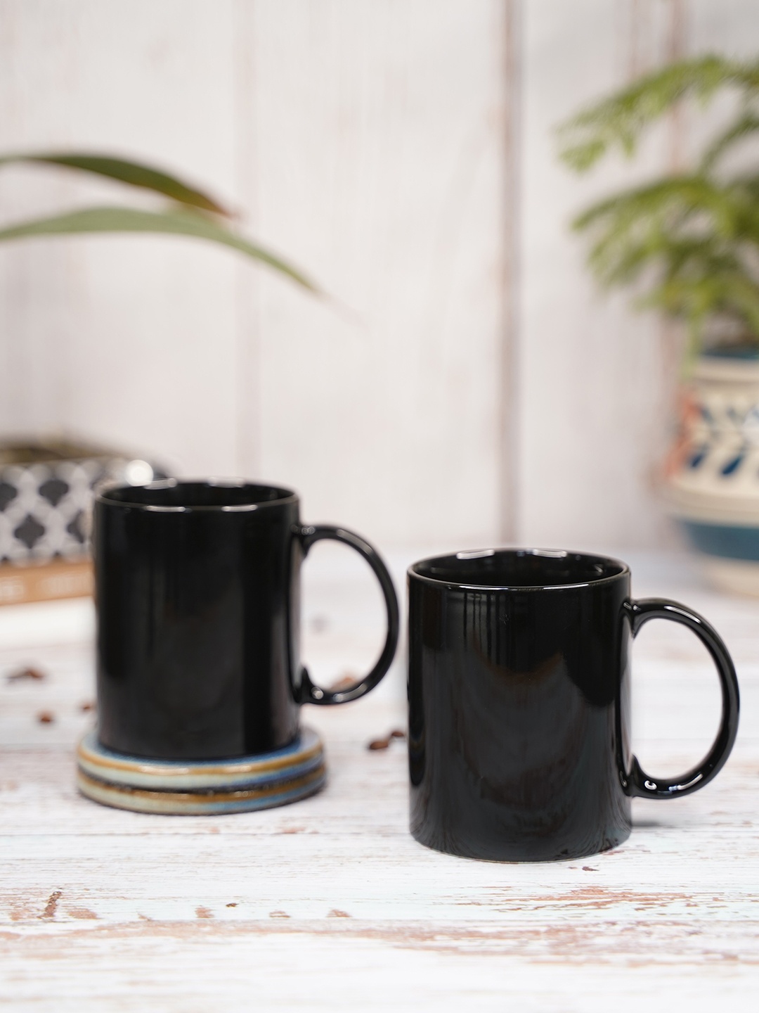 

LIVING ROOTS 2 Pieces Black Solid Ceramic Glossy Cups - 350 ML each