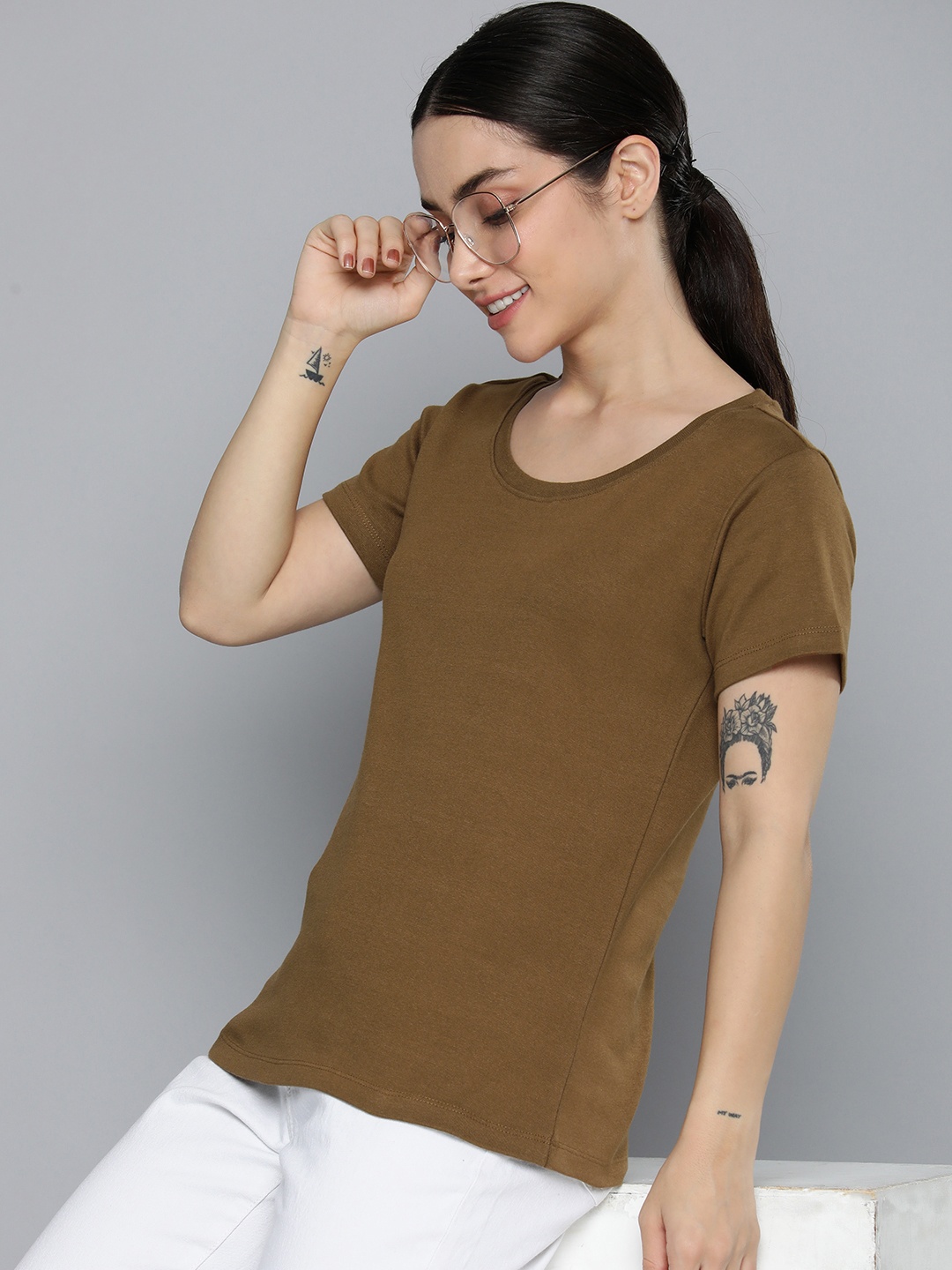 

Mast & Harbour Pure Cotton Solid Casual T-shirt, Brown