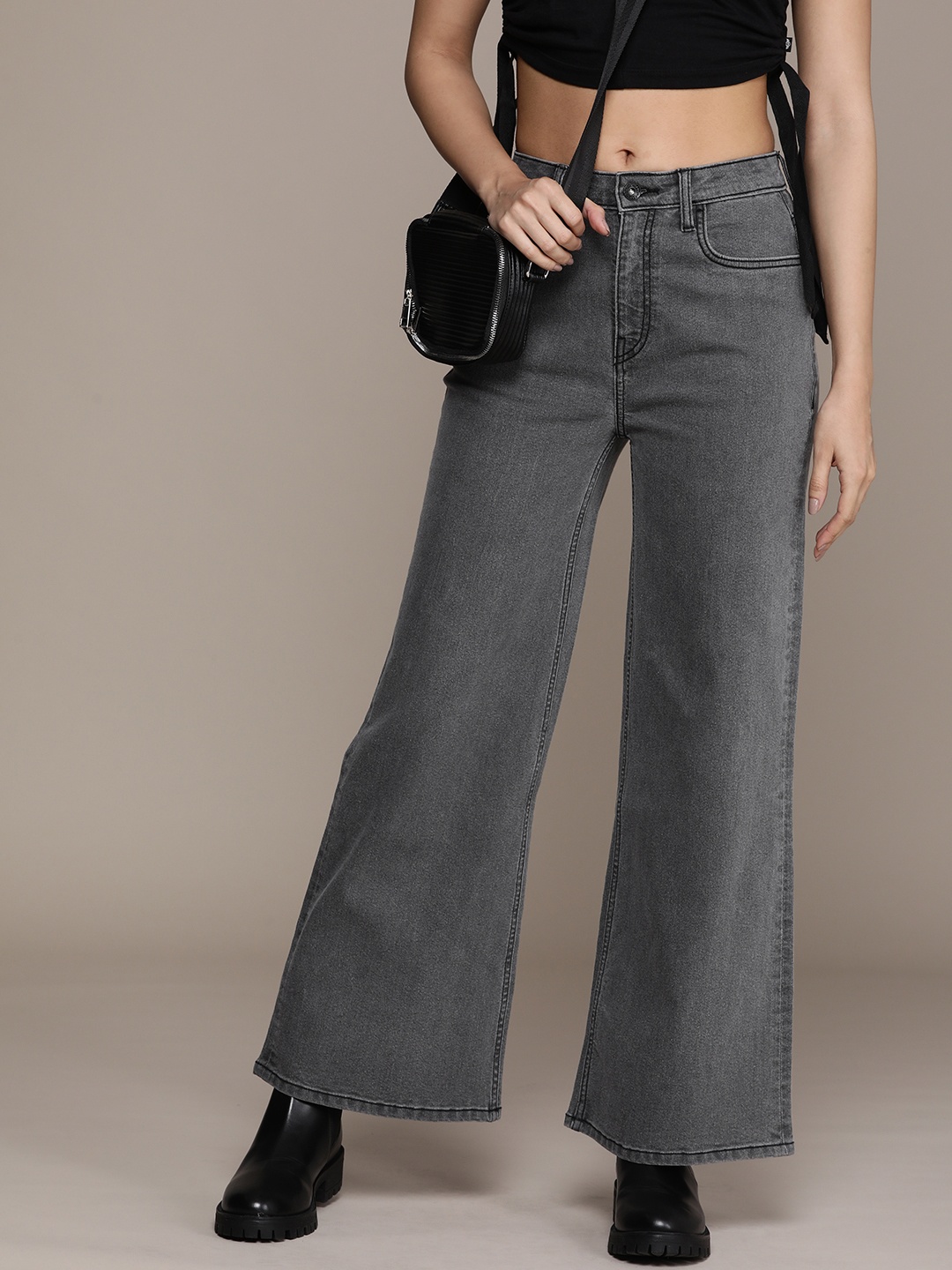 

The Roadster Life Co. Wide Leg Fit Light Fade Stretchable Mid-Rise Jeans, Grey