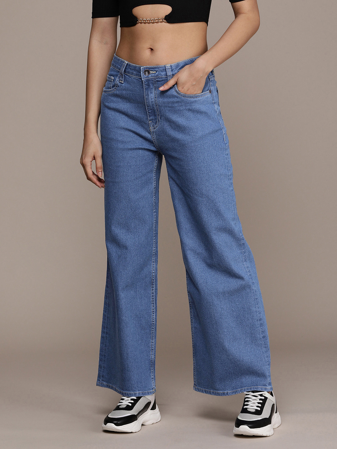 

The Roadster Life Co. Women Wide Leg Mid-Rise Stretchable Casual Jeans, Blue