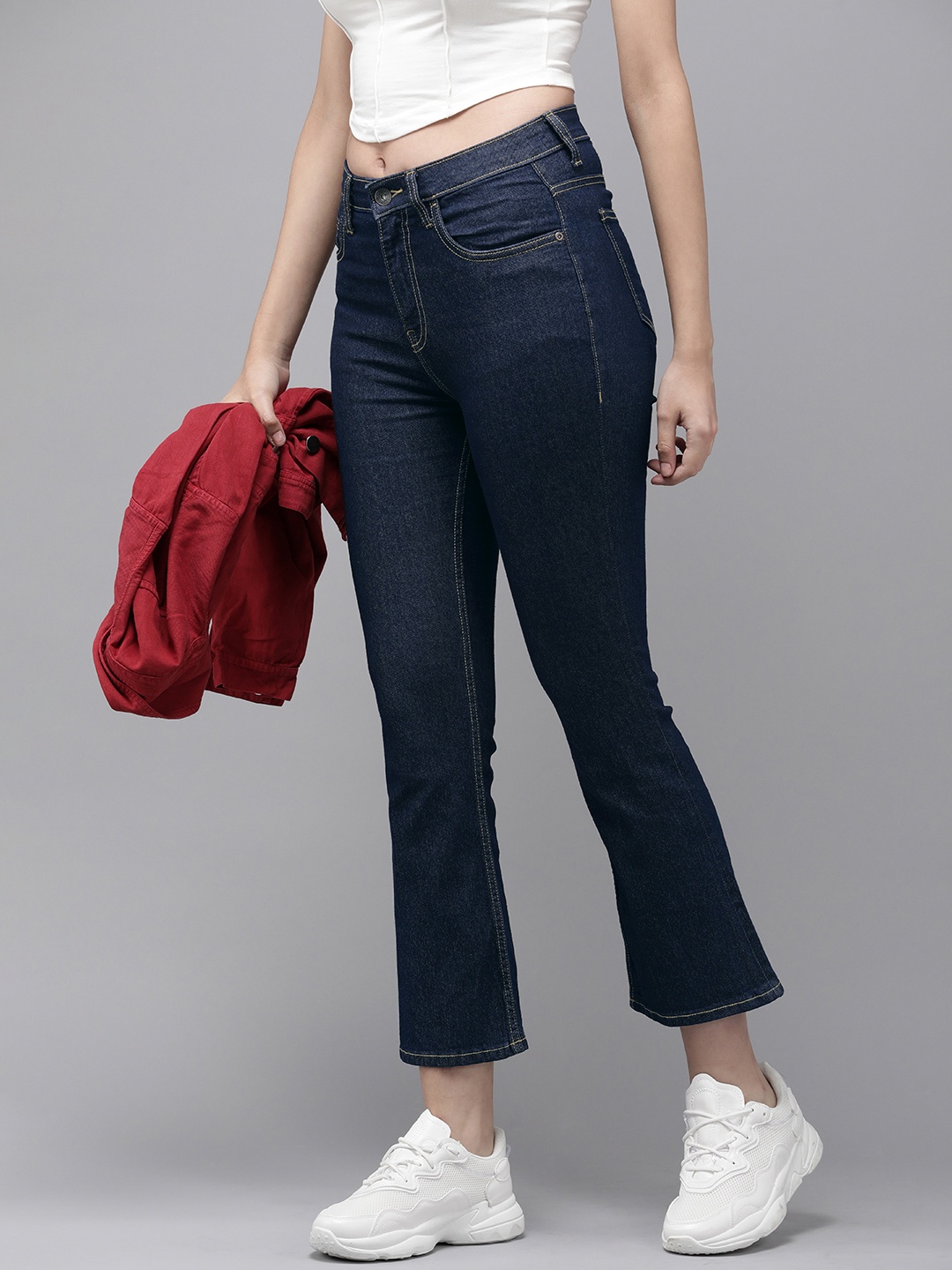 

The Roadster Life Co. Women Bootcut Stretchable Crop Jeans, Blue