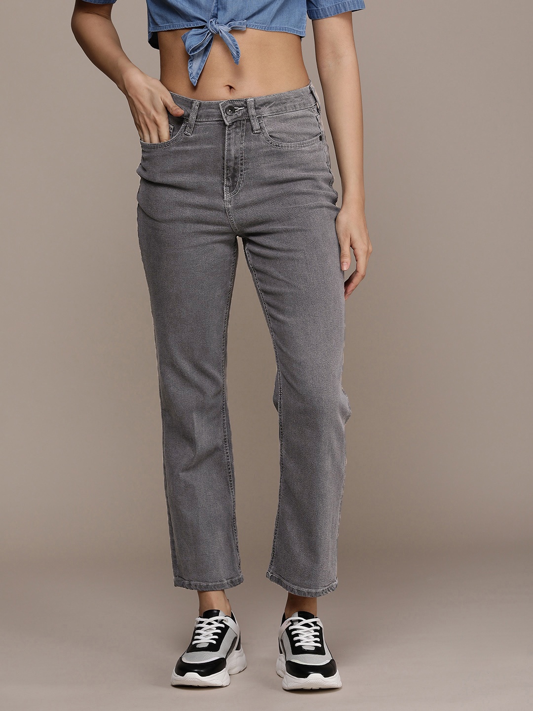 

The Roadster Life Co. Women Straight Fit Mid-Rise Stretchable Casual Jeans, Grey