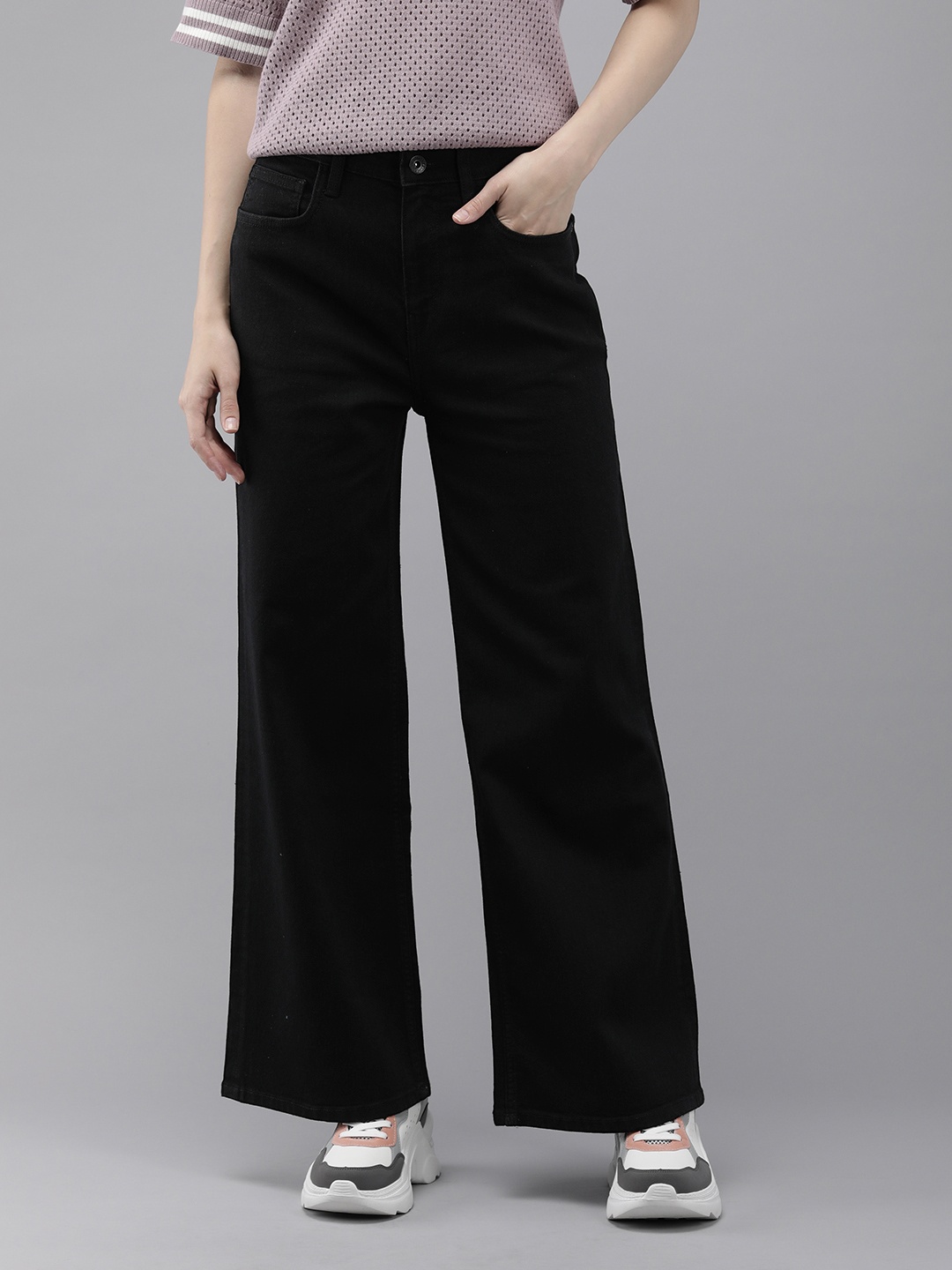 

The Roadster Life Co. Wide Leg Stretchable Mid-Rise Jeans, Black