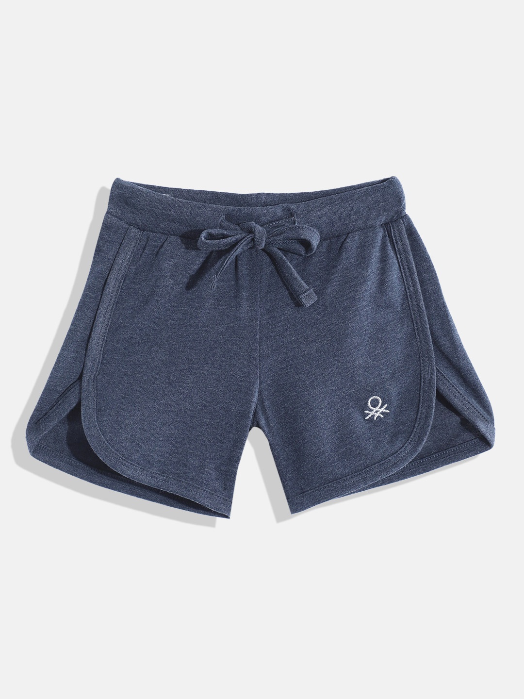

United Colors of Benetton Girls Mid-Rise Brand Logo Detail Regular Shorts, Navy blue