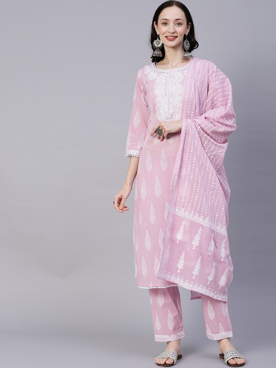 

FASHOR Pink Ethnic Motifs Printed Straight Pure Cotton Kurta & Trousers With Dupatta
