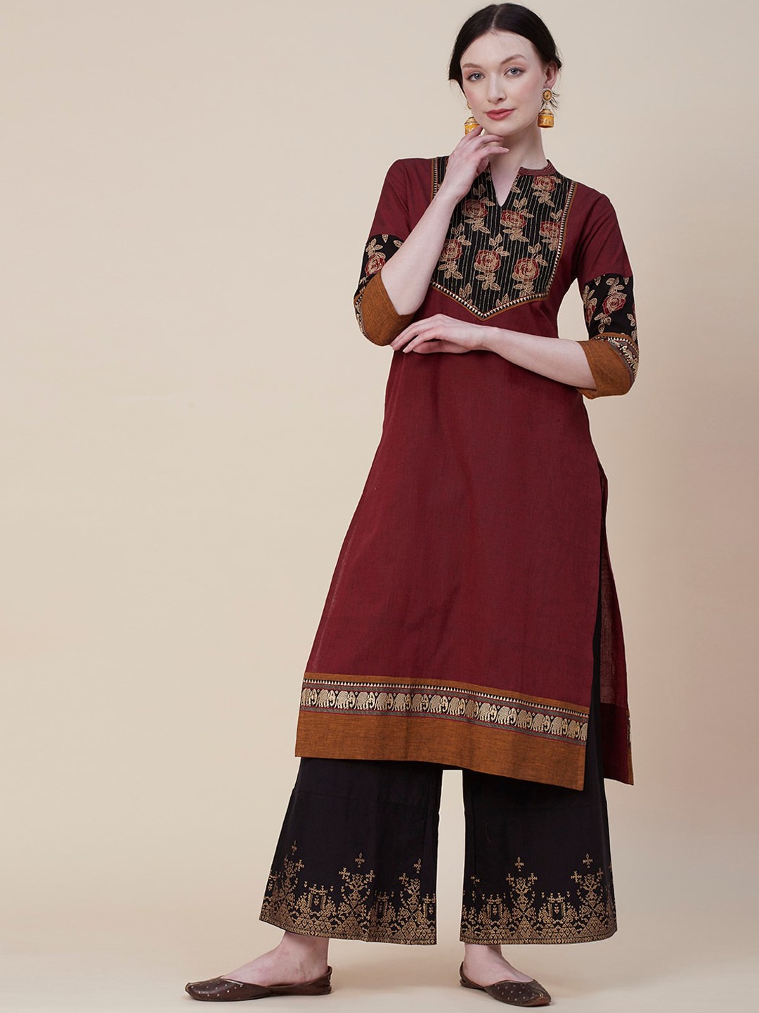 

FASHOR Maroon And Black Floral Printed Yoke Design Cotton Straight Kurta