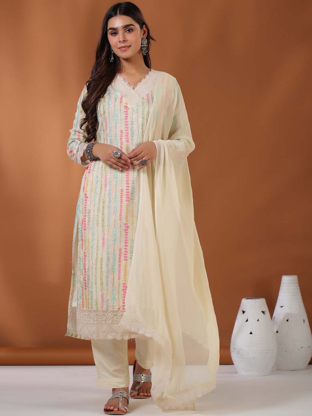 

Meena Bazaar Printed Regular Kurta With Trousers & Dupatta, Cream