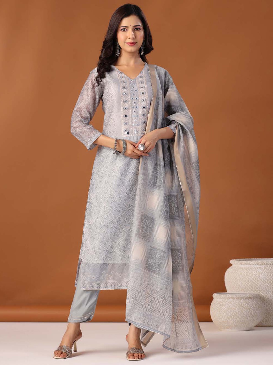 

Meena Bazaar Ethnic Motifs Printed Regular Kurta with Trousers & Dupatta, Grey