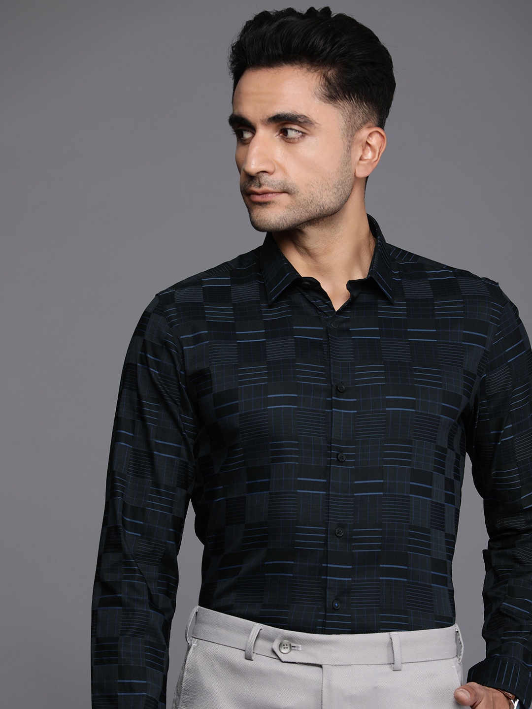 

Louis Philippe Ath.Work Slim Fit Opaque Checked Formal Shirt, Black